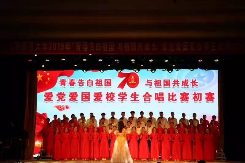 吴千语在高档酒店吃早餐！眉毛剩半截，神色忧愁，像男人撞脸林峰